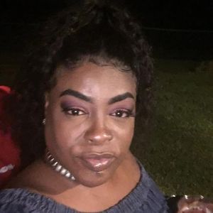 Meet your Posher, Annette